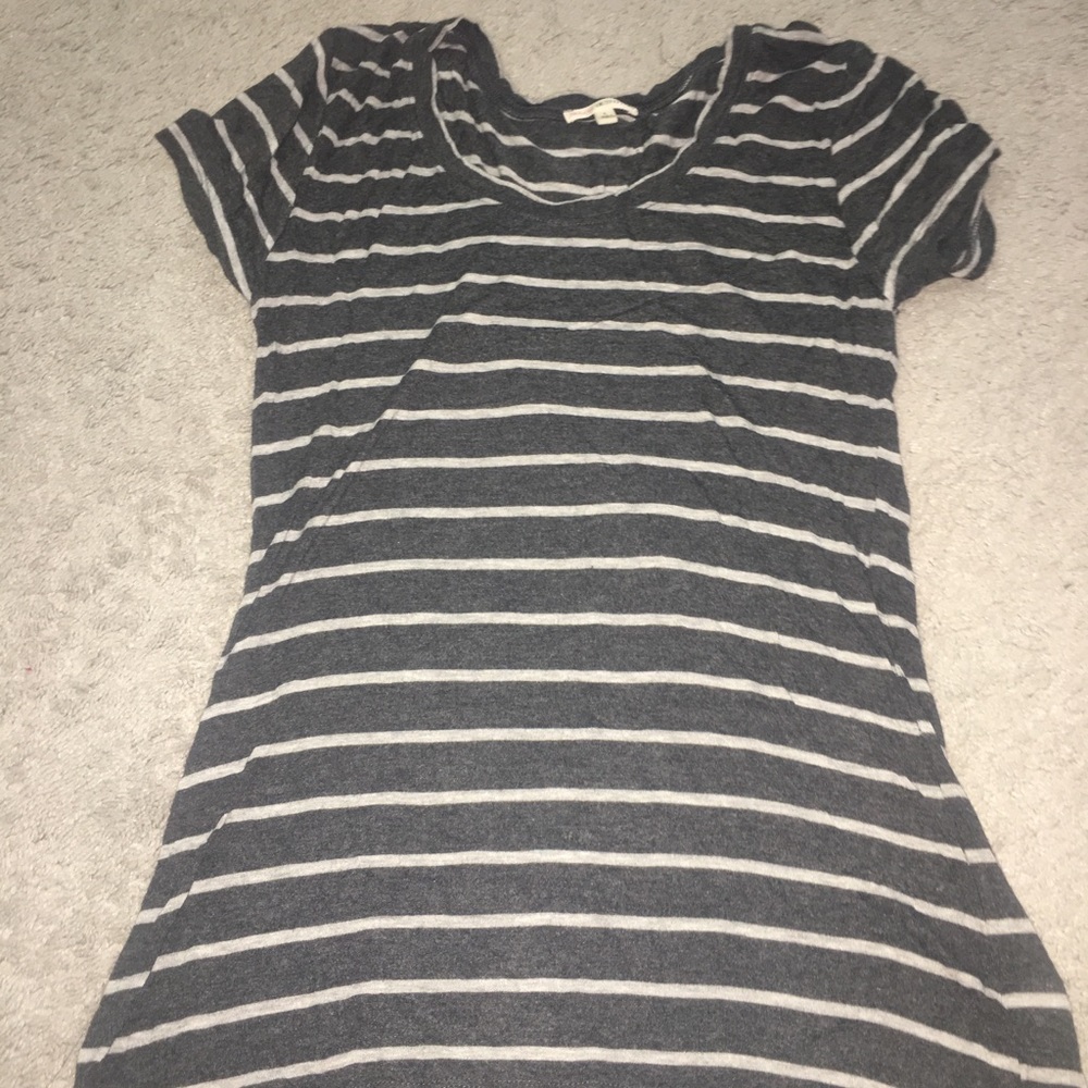 gray and white striped t shirt